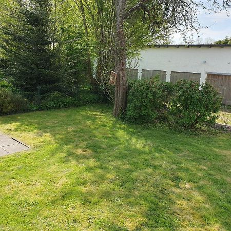 Charmante Haushaelfte Mit Garten Und Terrasse Flensburgo Esterno foto