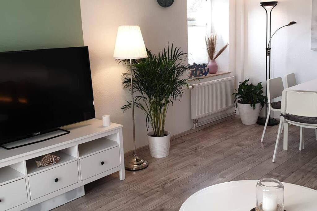 Charmante Haushaelfte Mit Garten Und Terrasse Flensburgo Esterno foto